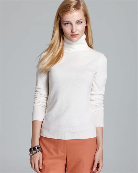 Albino White Cashmere Turtleneck Sweater 